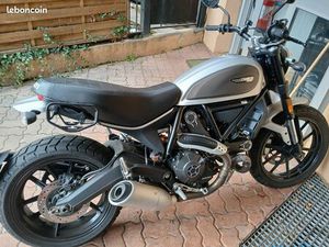 DUCATI SCRABLER ICON
