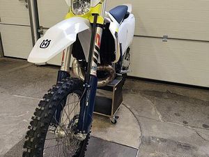 HUSQVARNA TE 300 2025