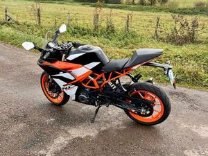 KTM 390 RC