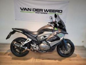 HONDA VFR 800 X CROSSRUNNER ABS (BJ 2013) — MOTOREN | HONDA — MARKTPLAATS