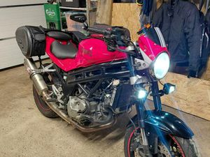 HYOSUNG GT 650, 2011 GOD.