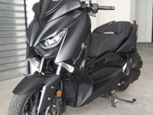 YAMAHA XMAX 400 IRON MAX