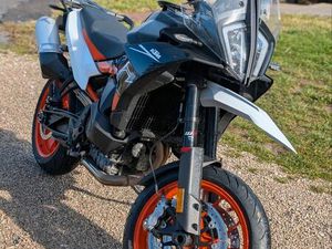 KTM 890 SMT