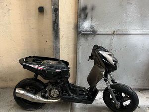 SCOOTER 50CM3 YAMAHA STUNT