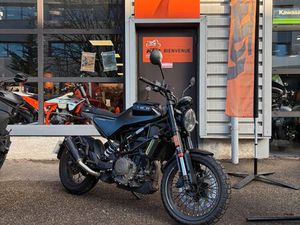 HUSQVARNA 401 SVARTPILEN