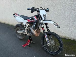 HUSQVARNA 250 WR ENDURO HOMOLOGUÉ