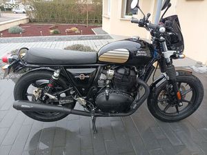 ROYAL ENFIELD INTERCEPTOR