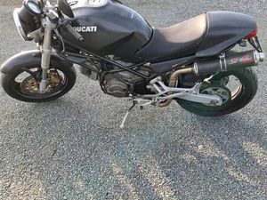 ② DUCATI MONSTER 600 1998
