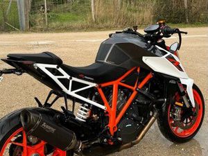 KTM 1290 SUPERDUKE R