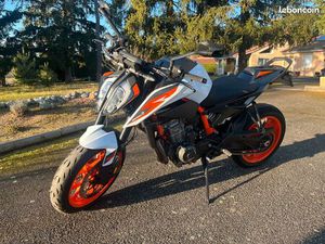 KTM 890 DUKE R