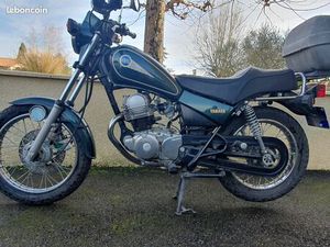 MOTO YAMAHA 125 SR