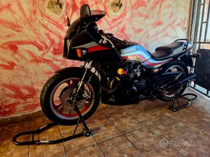 S.V.E.N.D.I.T .A ==KAWASAKI GPZ.750 UNITRAK