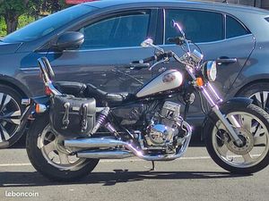 PAGSTA 125 CRUISER – SUPERBE CUSTOM – 11 685 KM