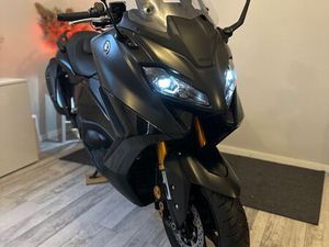 YAMAHA TMAX TECH MAX T MAX 560 WERKSGARANTIE 4TKM
