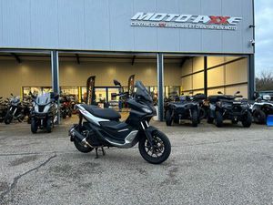 APRILIA SR 125 GT 2022 125 CM3 | SCOOTER | 7 000 KM | NOIR | 01250 CEYZERIAT