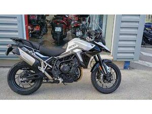 TRIUMPH TIGER 900
