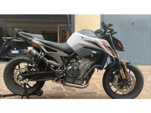 790 DUKE L (2023 - 24)