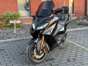 ② YAMAHA T-MAX 560 ( 343KM ) MODÈLE TECH MAX FULL