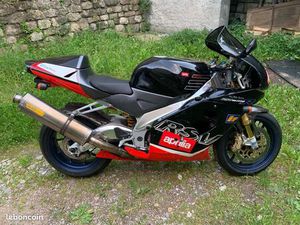RSV 1000 R