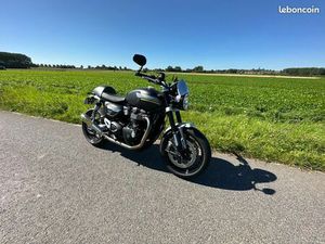 TRIUMPH SPEED TWIN 1200