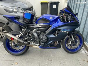 YAMAHA R7 A2