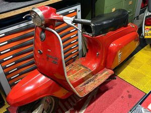 LAMBRETTA J50 DELUXE