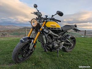 YAMAHA XSR 900 – SÉRIE 60TH ANNIVERSARY – TRÈS BON ÉTAT