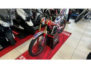 VENDO BETAMOTOR EVO 300 2T FACTORY (2022 - 23) USATA A PINEROLO (CODICE 9928816) - MOTO.IT