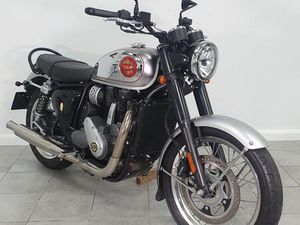 2025 BSA GOLD STAR 650 – 1 OWNER – LOW MILES 1,416 – DAWN SILVER – EXTRAS