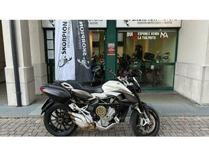 VENDO MV AGUSTA STRADALE 800 EAS ABS (2015 - 17) USATA A CESANO MADERNO (CODICE 9928506) - MOTO.IT