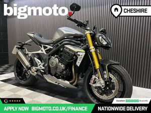TRIUMPH SPEED TRIPLE 1200 RS FINANCE SPECIALISTS APPLY NOW LOW RATE FINANCE DELIVERY AVAILABLE 1160 CC