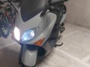 YAMAHA T MAX - 2004