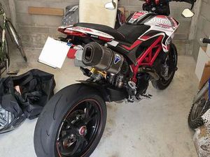 DUCATI HYPERMOTARD 821 SP ROSSO
