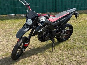 APRILIA, SX125, VIELE NEUTEILE, BEDINGT FAHRBEREIT