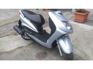 VENDO YAMAHA CYGNUS X 125 (2004 - 05) USATA A VEZZA D'ALBA (CODICE 9928886) - MOTO.IT