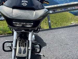 HARLEY-DAVIDSON ROAD GLIDE SPECIAL