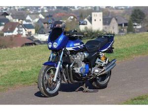 YAMAHA XJR 1300