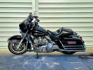 HARLEY-DAVIDSON FLHT ELECTRA GLIDE STANDARD