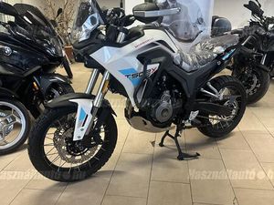 ÚJ/KÉSZLETEN/TÖBBFÉLE SZÍNBEN/KIPRÓBÁLHATÓ/INGYEN KISZÁLLÍTÁS!/