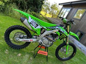KAWASAKI KX250F