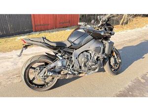 YAMAHA MT-10