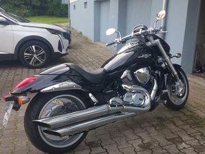 SUZUKI INTRUDER