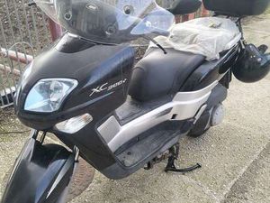 YAMAHA VERSITY 300 NERO