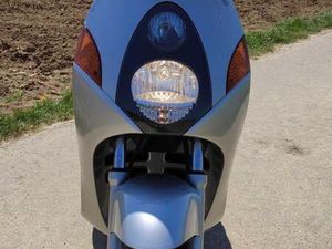 ROLLER HONDA 125 CCM NES JF 07