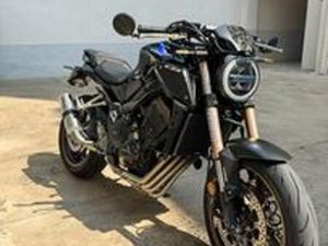 HONDA CB650R CARBONIO SCARICO BAULE VALIGE CARPLAY