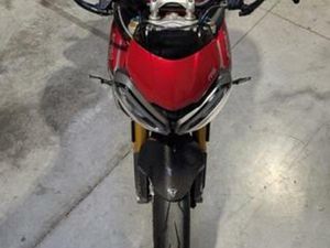 TRIUMPH - SPEED TRIPLE 1200 RS