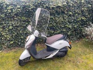 SYM MIO 50 - BLAUW KENTEKEN - EERSTE EIGENAAR — SCOOTERS | SYM — MARKTPLAATS