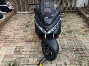 VENDS SCOOTER BURGMAN