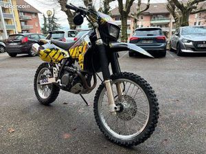 SUZUKI 400 DRZ