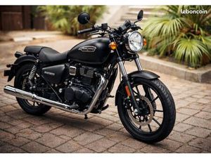 ROYAL ENFIELD METEOR 350 - STELLAR BLACK